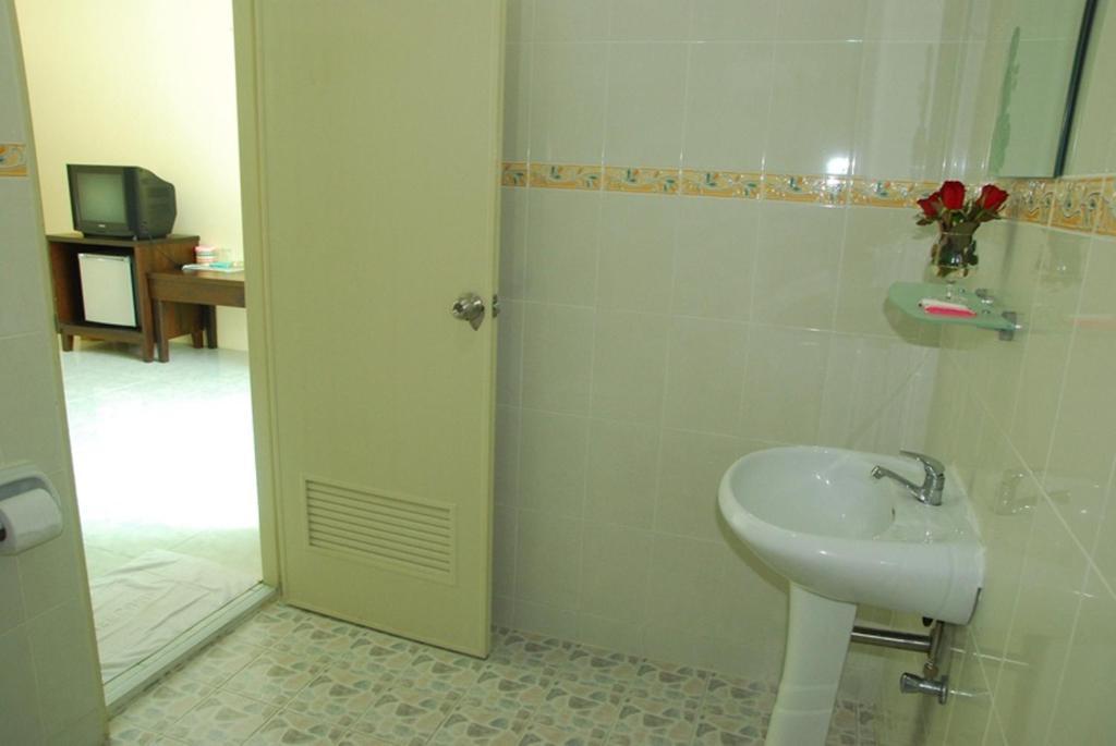 Patong Palm Guesthouse Værelse billede