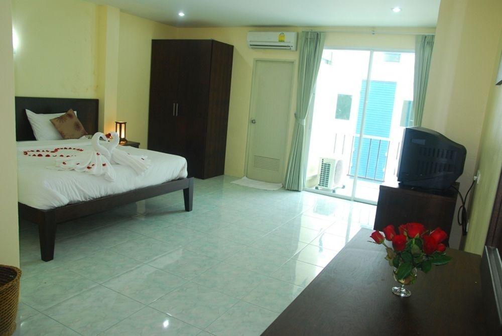 Patong Palm Guesthouse Eksteriør billede