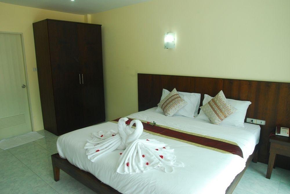 Patong Palm Guesthouse Eksteriør billede